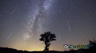 Hujan Meteor Perseid Capai Puncak, Langit Malam Indonesia Dihiasi Fenomena Spektakuler